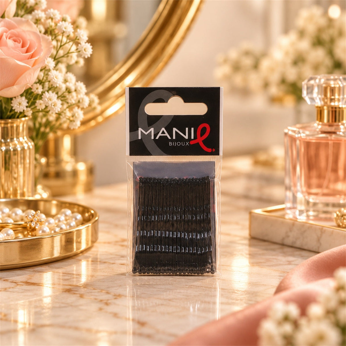 Set of 20 Wukusy metal bobby hair pins with wavy grip and rounded tips for everyday styling, displayed on a neutral background.