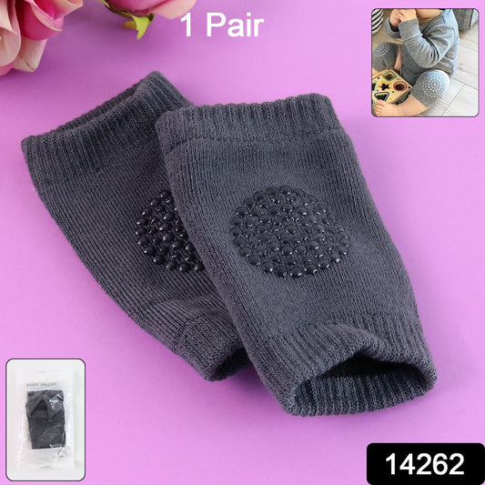 Dark grey toddler wool knit leg warmer with knee guard by Wukusy, designed for baby care and added leg protection.