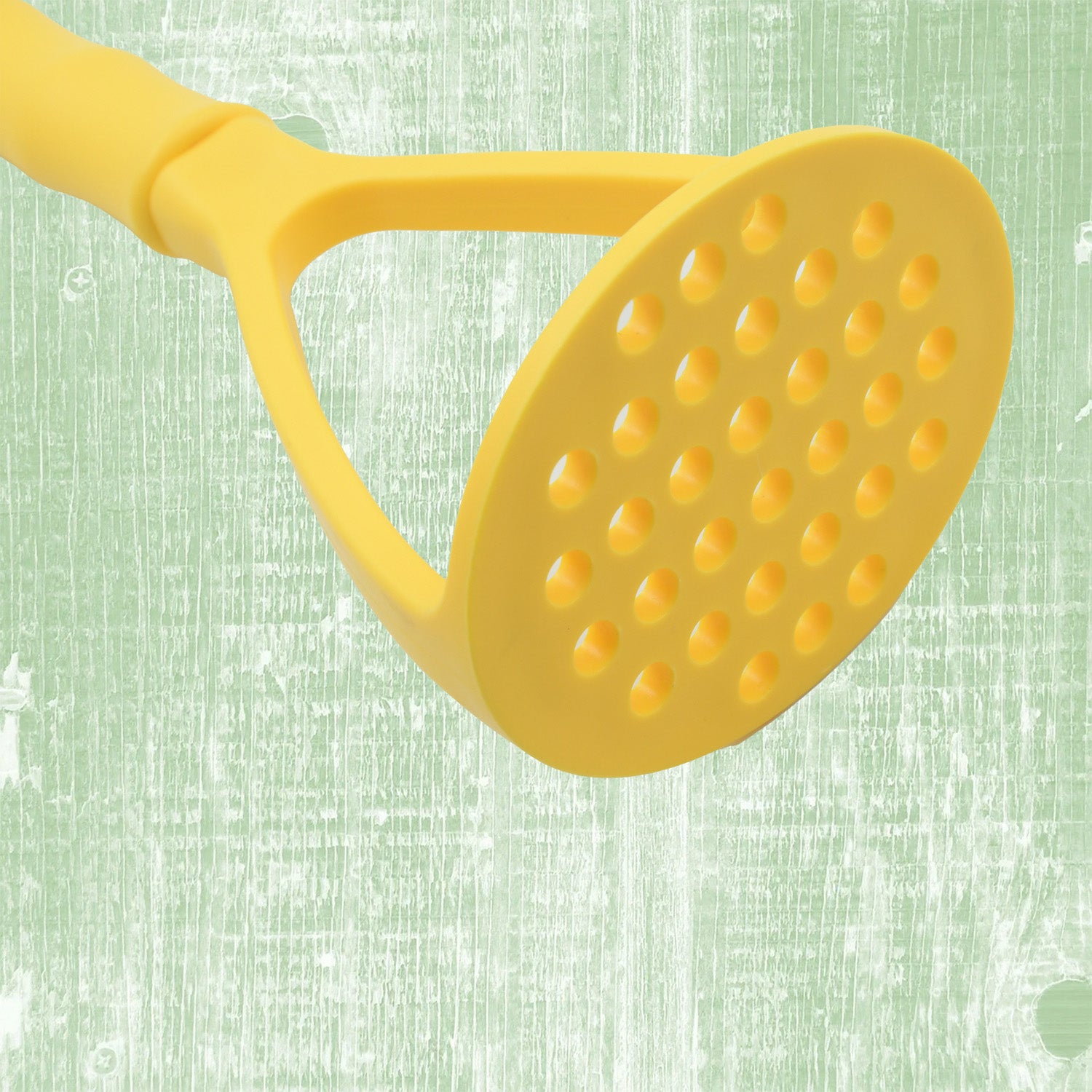 Wukusy heavy-duty potato masher with comfortable grip, ideal for mashing beans, vegetables, and fruits in the kitchen.