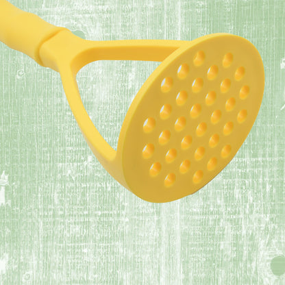 Wukusy heavy-duty potato masher with comfortable grip, ideal for mashing beans, vegetables, and fruits in the kitchen.