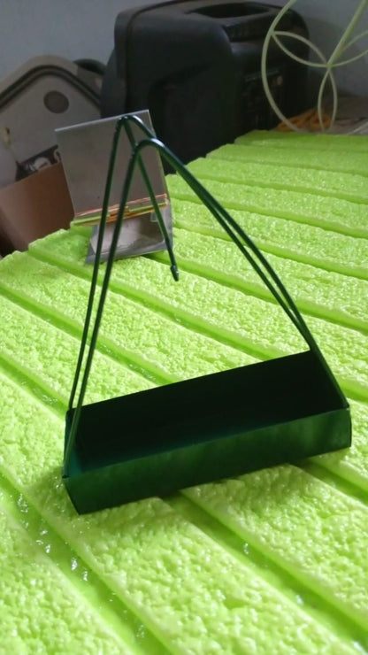 Wukusy triangular iron mosquito coil holder for outdoor use, designed to hold mosquito incense and repel insects stylishly.