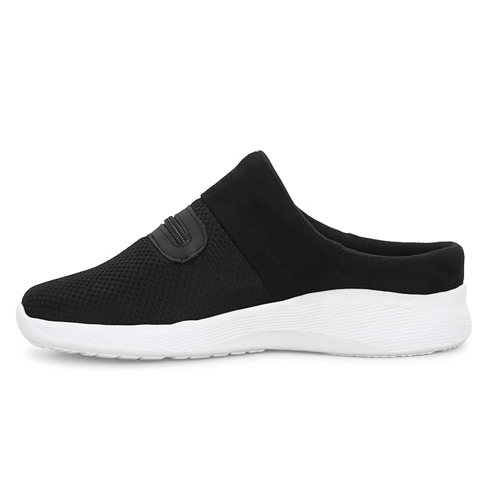 Men's lightweight sport shoes from Drpshippr's men's collection, showing breathable design and athletic sole for active wear.