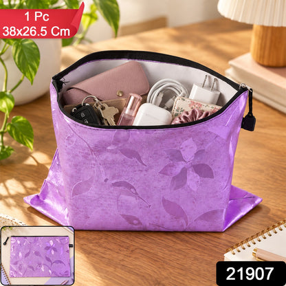 Wukusy zippered travel organizer bag for toiletries and accessories, 38x26.5 cm, with multiple compartments for convenient packing.