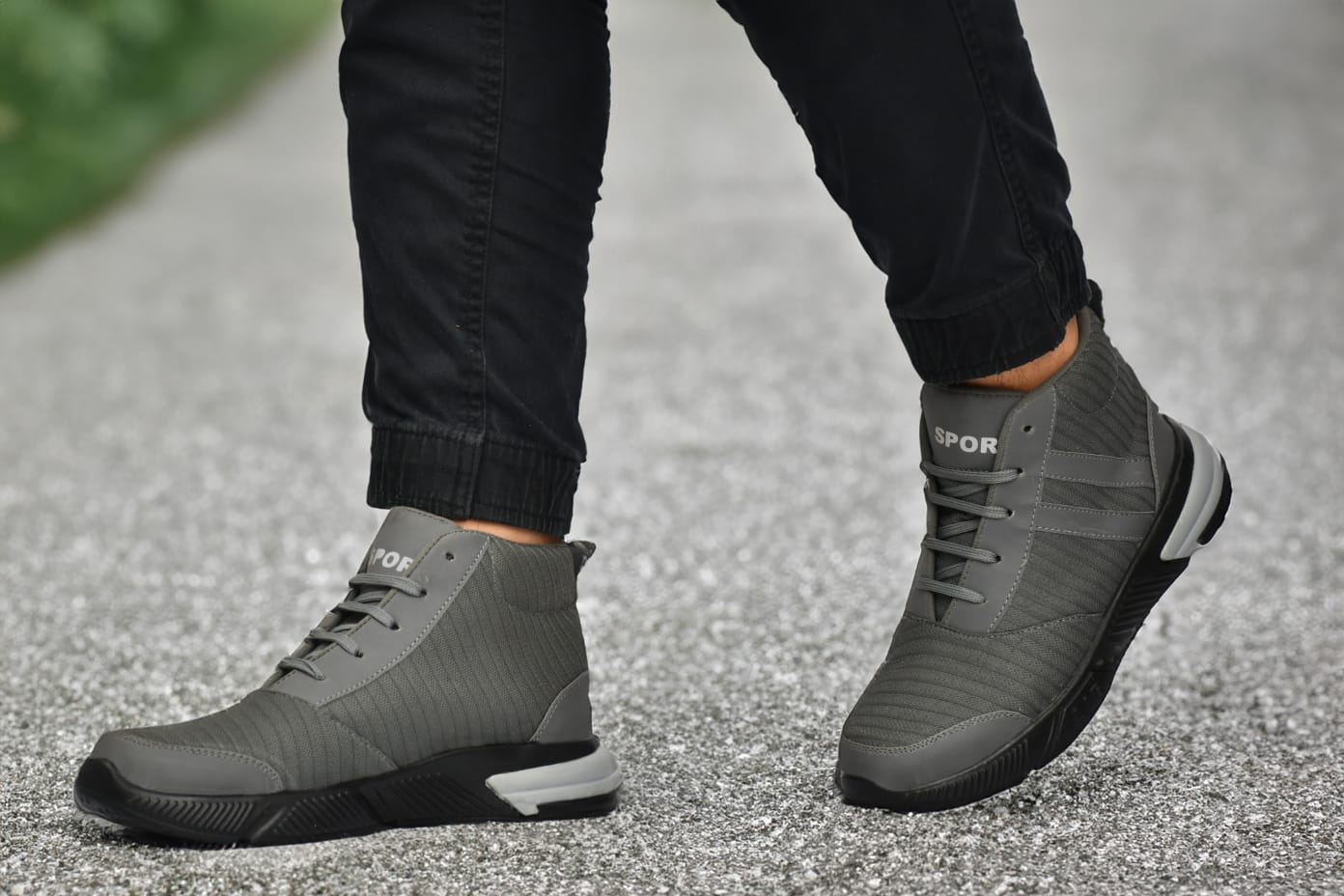 Men Low-Top Lace-Up Shoes