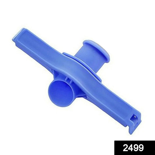 Wukusy 2499 food bag clip seal for kitchen storage, showing a plastic clip sealing a bag of food for freshness.