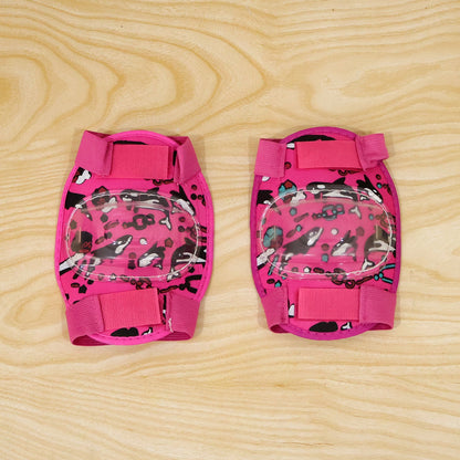 Wukusy adjustable kids knee protection pads for cycling, skating, and scooter play, showing padded knee guards for outdoor activity.