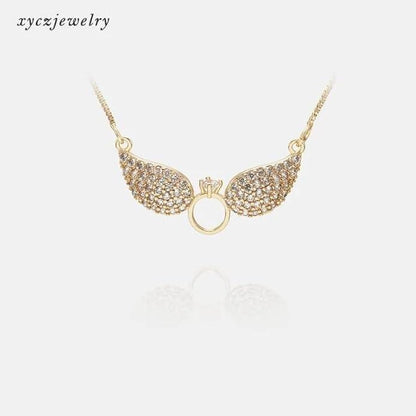 Salty Angel Wings Necklace - Gold