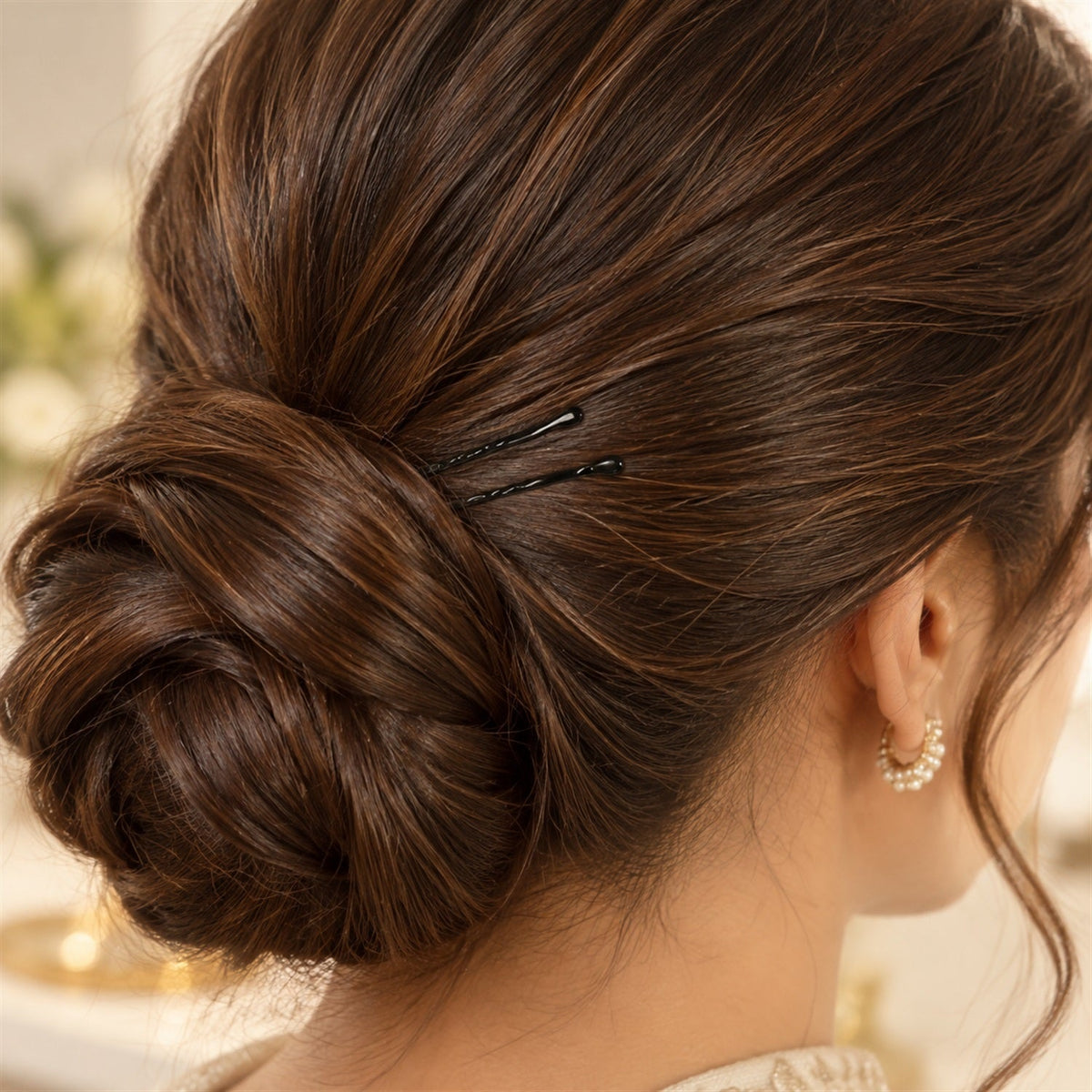 Wukusy metal bobby hair pins with wavy grip and rounded tips for everyday styling, shown in a set of 25 on a white background.