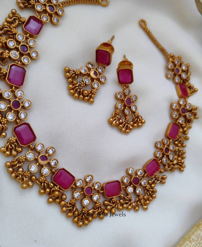 Traditional Wedding Wear Choker Necklace/Jewellery Set For Women