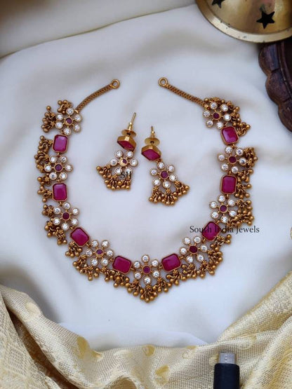 Traditional Wedding Wear Choker Necklace/Jewellery Set For Women
