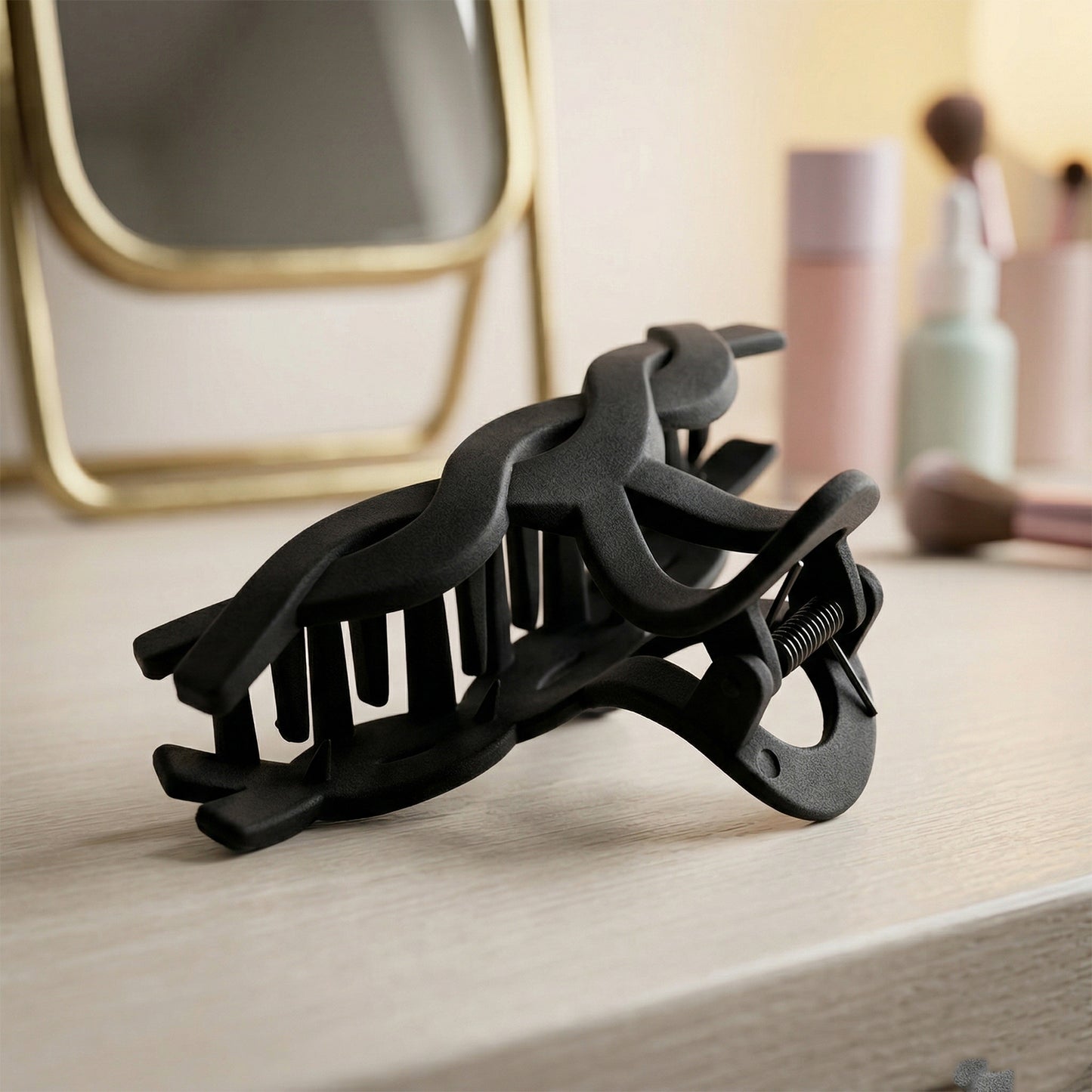 Stylish Twist Design Hair Claw Clip (1 Pc)