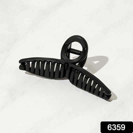 Wukusy plastic hair claw clip in mixed design and colors, strong and durable for securing hair comfortably.