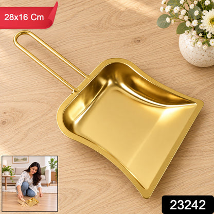 Wukusy metal dustpan with loop handle, 28x16 cm, perfect for everyday floor cleaning, shown with cleaning tools.
