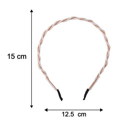 Wukusy elegant pearl design hairband with decorative pearls, stylish accessory for hair styling, shown in close-up image.