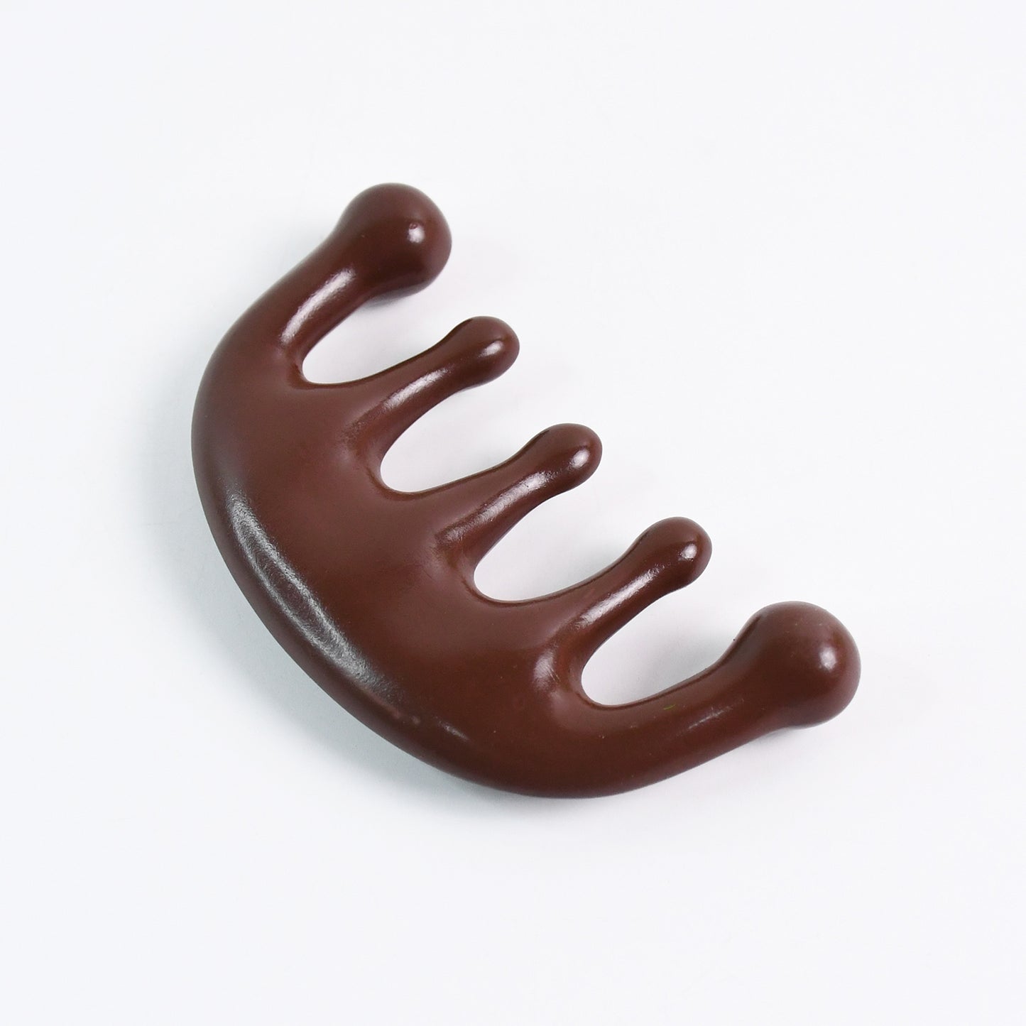 Wukusy scalp relaxing manual head massager comb, featuring ergonomic design and flexible teeth for soothing scalp massage.