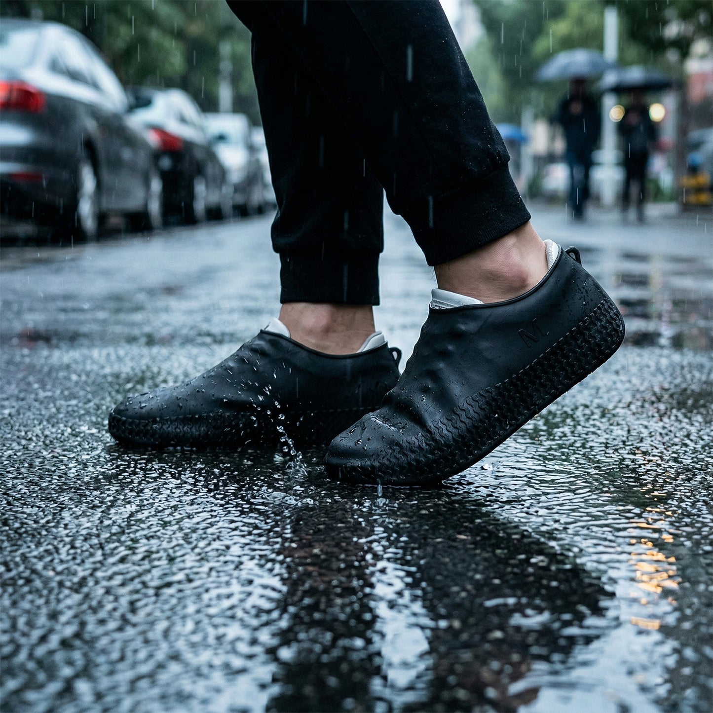 Waterproof Silicone Shoe Cover Black Color (1 Pair Medium Size)