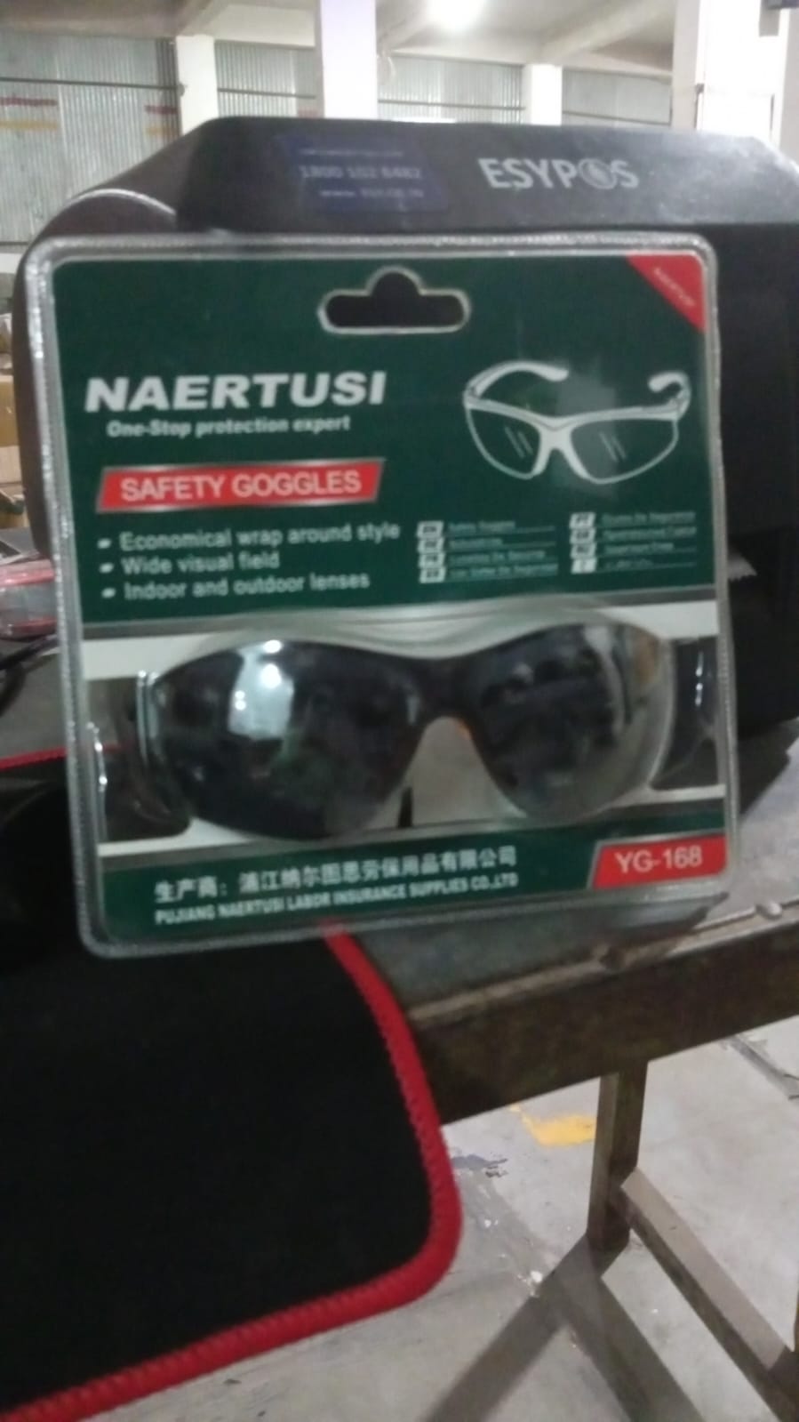 Wukusy safety riding goggles with clear eye protection and secure fit, designed for health care and outdoor safety use.