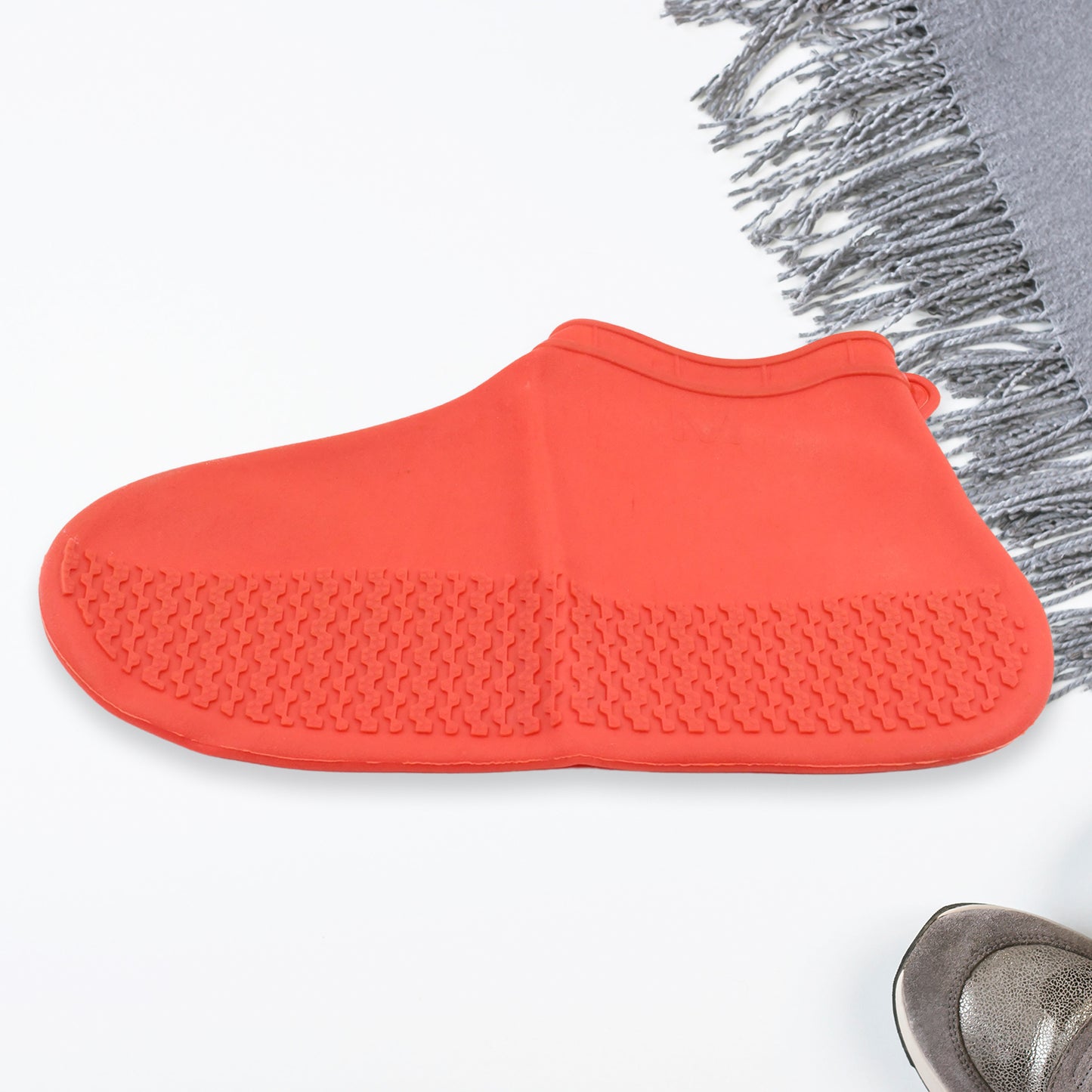Wukusy red non-slip silicone rain boot shoe cover, waterproof, reusable, anti-skid, foldable, medium size, pair for home improvement.