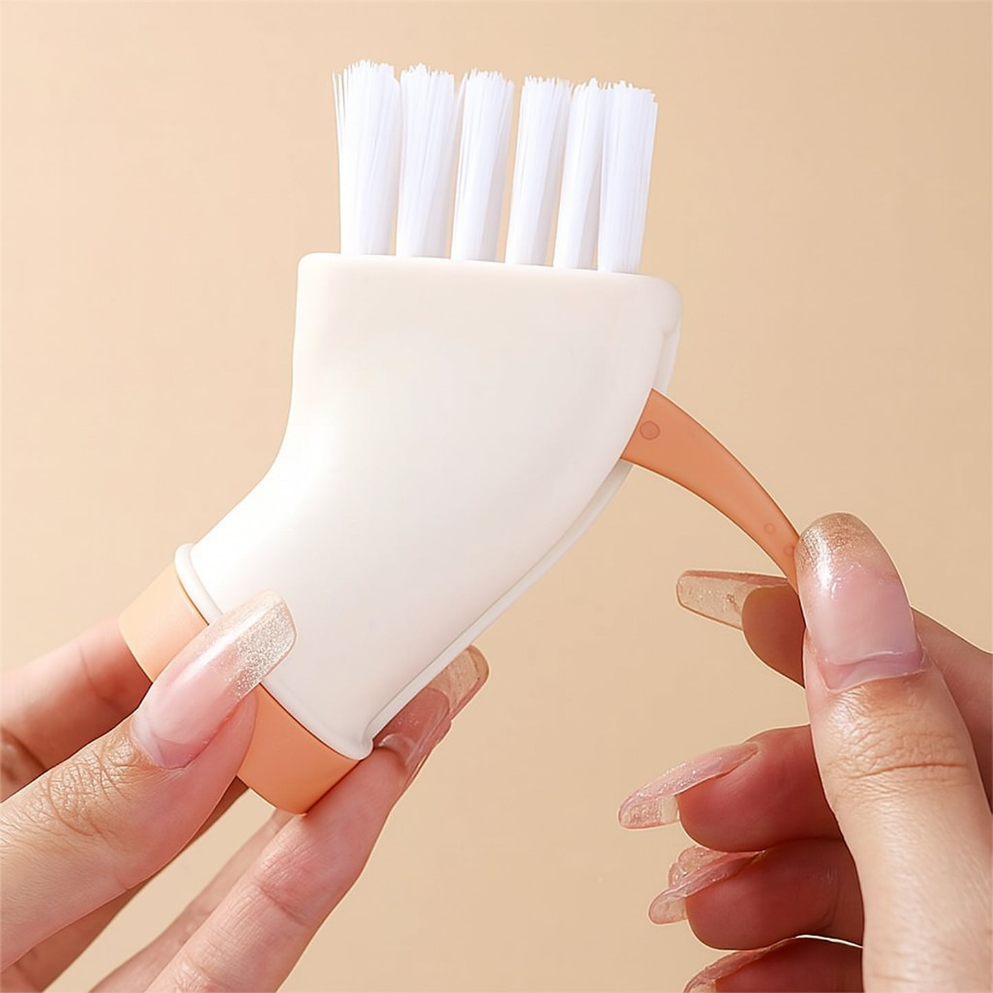 Wukusy multipurpose bottle-attachable cleaning brush for kitchen and bathroom cleaning, with a durable handle and versatile design.