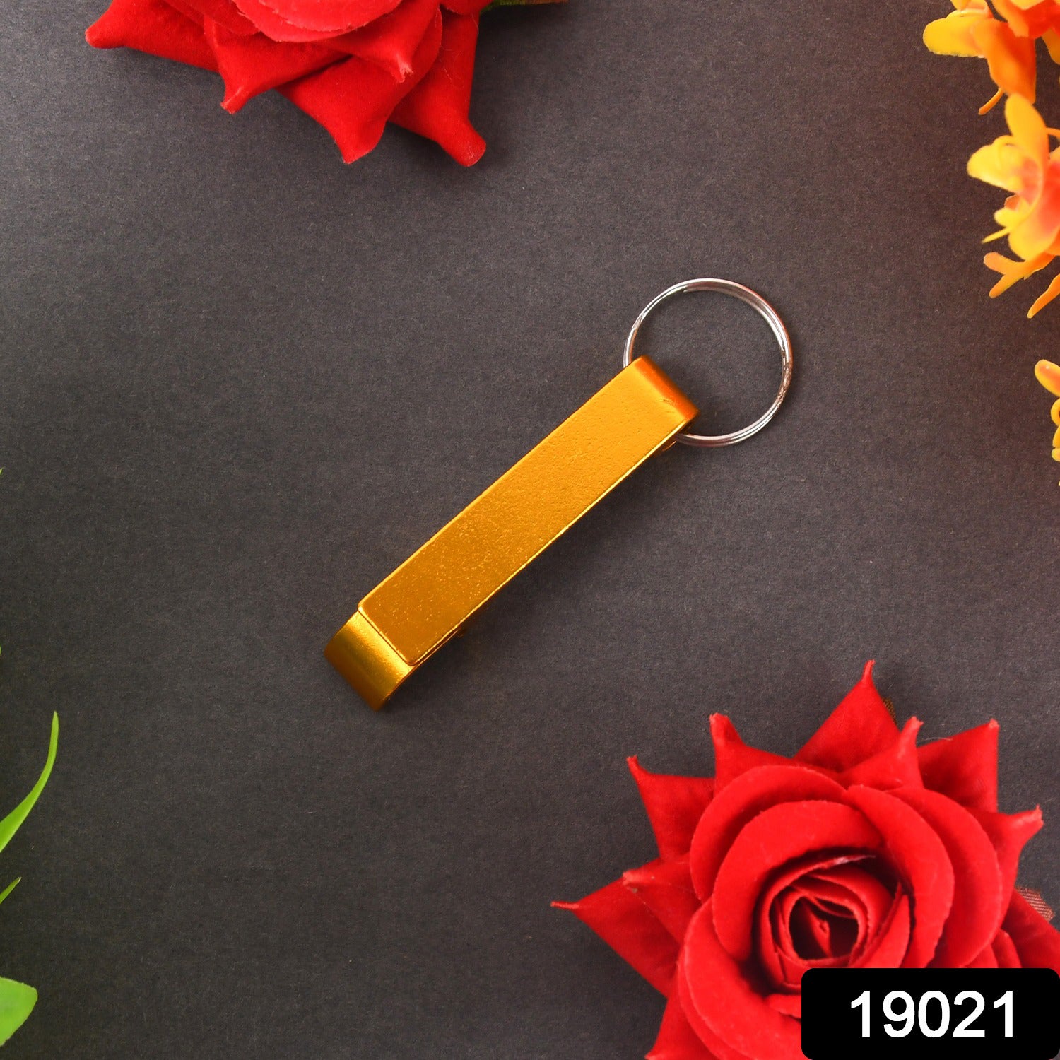 Wukusy premium metal keychain with stainless steel key ring for home improvement, featuring a durable and sleek design.
