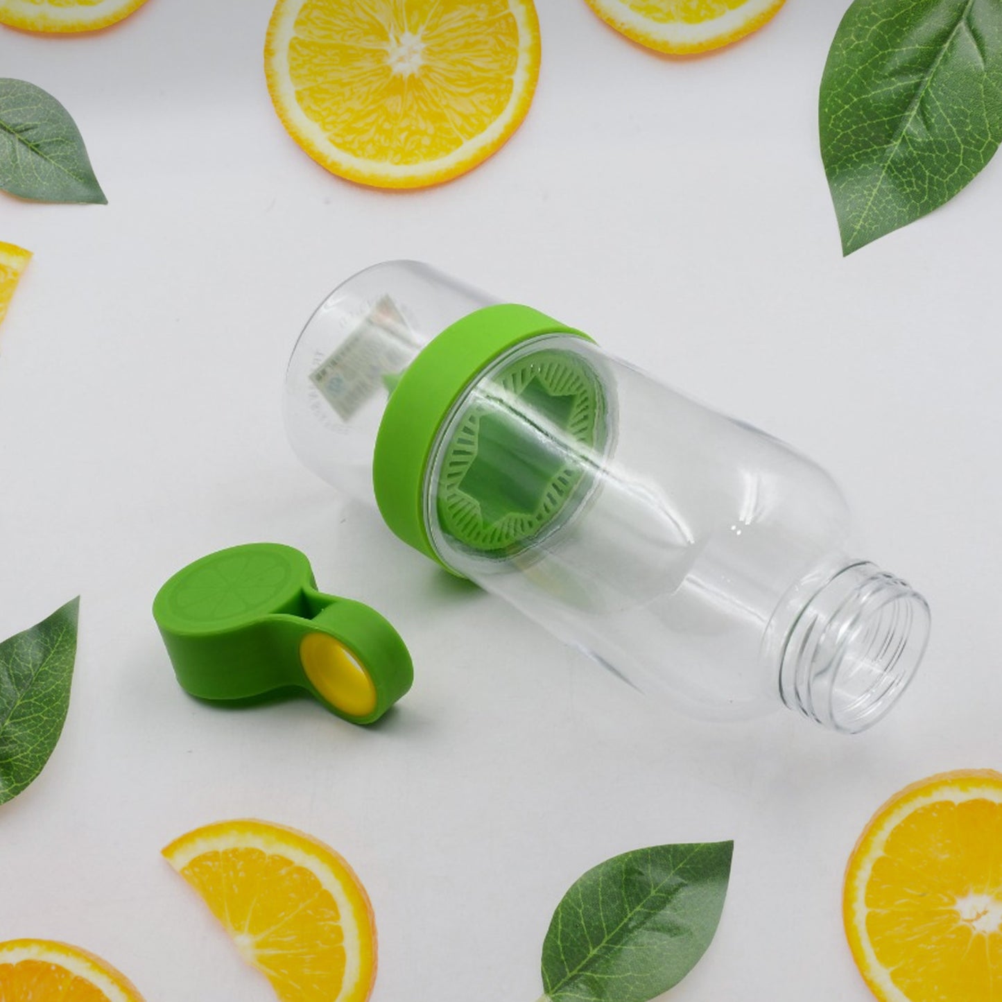 Wukusy Citrus Zinger fruit infuser water bottle with sports duo design, transparent body, and citrus fruit infuser for flavored water.