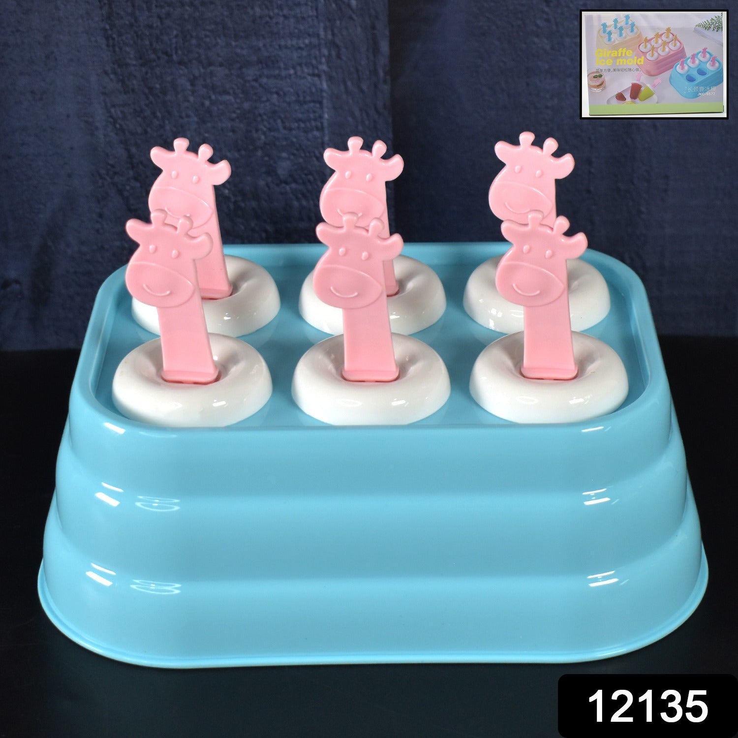 Wukusy plastic giraffe-shaped popsicle mold with 6 cavities for making fun ice treats at home in the kitchen.