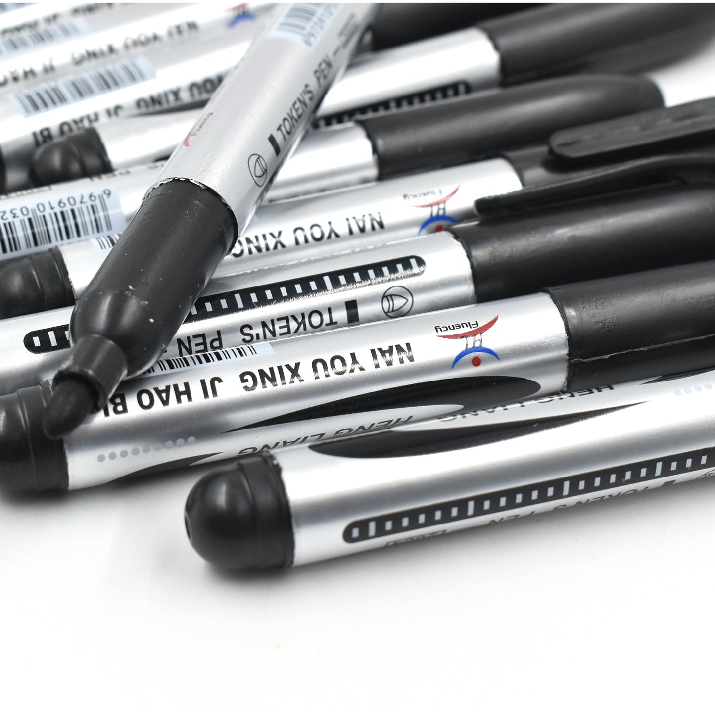 Wukusy 10-piece black marker set for school, college, and office use, ideal for writing and teaching in educational settings.