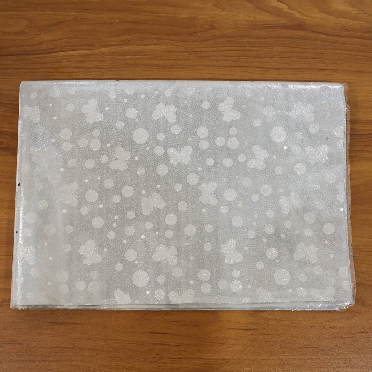 Decorative silver gift wrapping paper sheets by Wukusy, 20-pack with elegant silver design for gift wrapping and decoration.